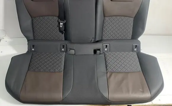 Toyota C-HR I Rear seat 