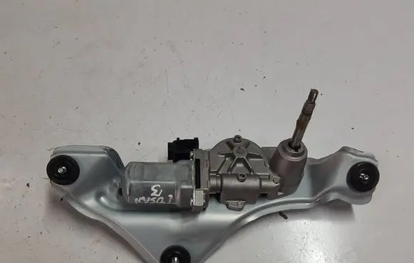 Hyundai Tucson TL Rear window wiper motor 98700-D3000