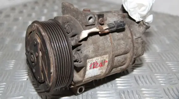 Opel Vivaro Air conditioning (A/C) compressor (pump) 8200454172 8200454172E 3083886717