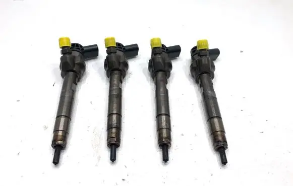 BMW 4 F32 F33 Fuel injectors set 7810702