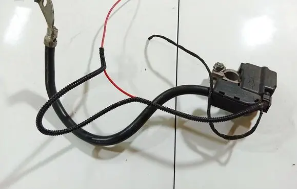 BMW 3 E90 E91 Positive cable (battery) 61126986795 6112916434602