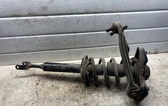 Volkswagen PASSAT B5 Front shock absorber/damper 3B041301A
