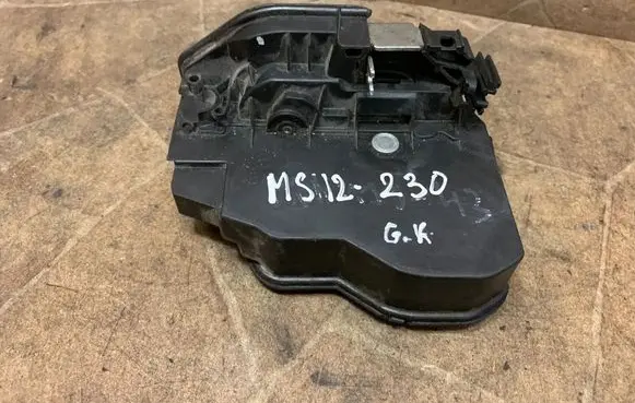 BMW 3 F30 F35 F31 Rear door lock 7202147