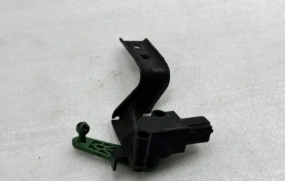 Volkswagen Tiguan Headlight/headlamp level sensor 5Q0907503