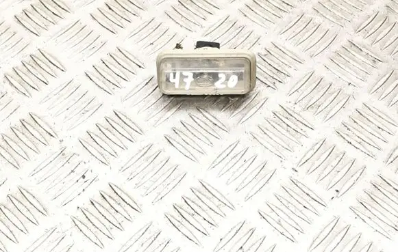 Toyota Avensis T250 Number plate light E1001479 0555