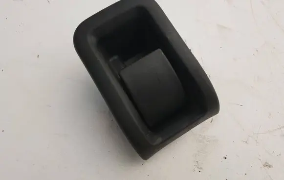 Volvo XC70 Engine bonnet (hood) release handle 30779851
