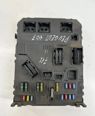 Peugeot 407 Comfort/convenience module S120104600L BSIS0300 S120104600