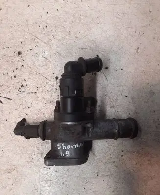 Volkswagen Sharan Engine coolant pipe/hose 038121133J