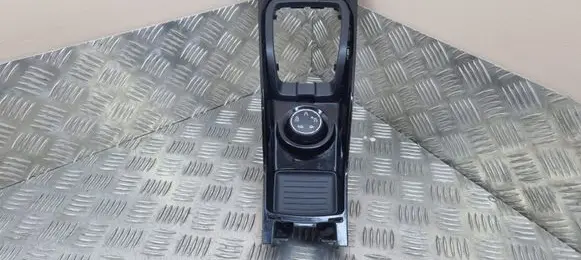 Peugeot 2008 I Center console 96784282ZD 10094263