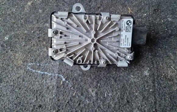 BMW 3 G20 G21 Gearbox-reducer motor 8687376
