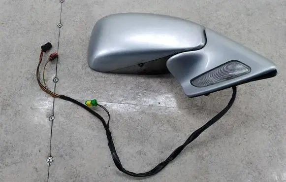 Peugeot 807 Front door electric wing mirror 