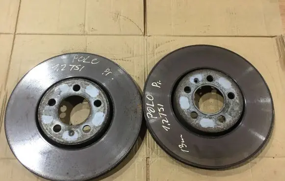 Volkswagen Polo V 6R Front brake disc