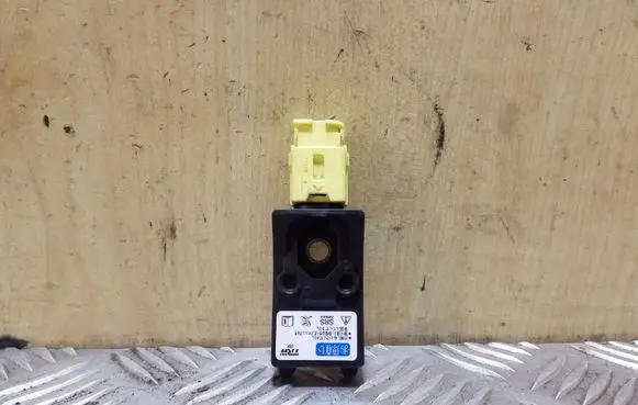 Honda CR-V Airbag deployment crash/impact sensor 77950SCAE812M1