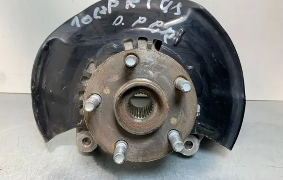 Toyota Prius (XW30) Front wheel hub