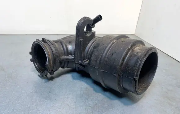 KIA Stonic Air intake hose/pipe 28140H8300