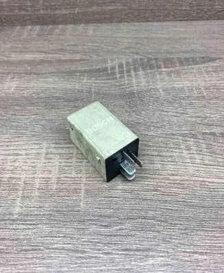 Peugeot 605 Other relay 0332512013