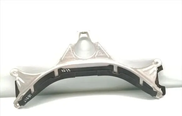 Audi A7 S7 4G Front splash guards bracket 4G0805645