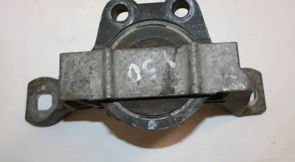 Volvo V50 Engine mount bracket 3M516F012AG