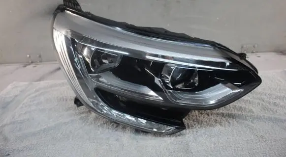 Renault Megane IV Headlight/headlamp