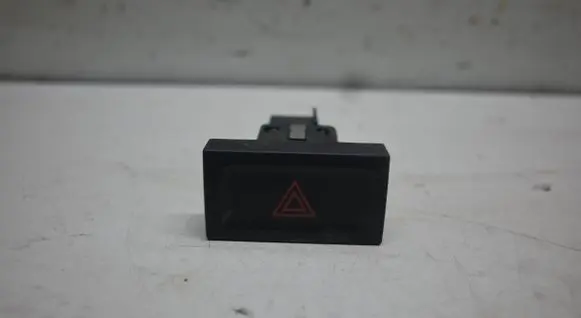 Volkswagen Tiguan Hazard light switch 5N0953509A