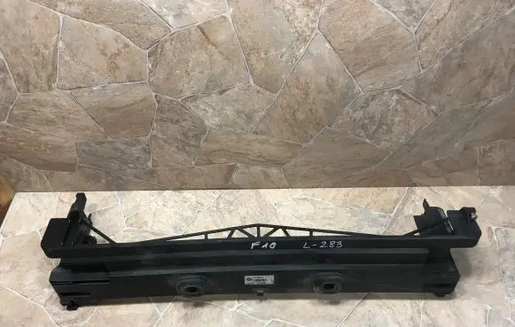 BMW 5 F10 F11 Top upper radiator support slam panel 7804618