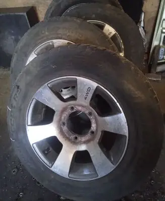 KIA Sportage R15 alloy rim 
