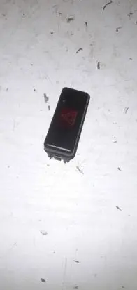 BMW 5 E39 Hazard light switch 8350947