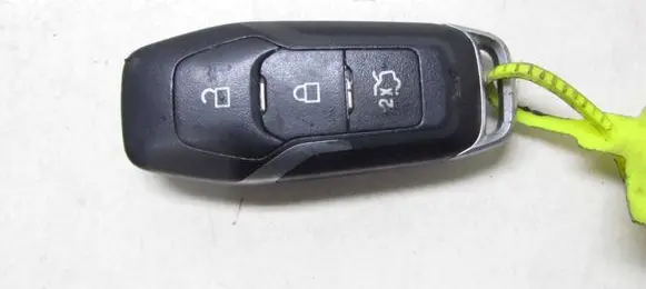 Ford Mondeo MK V Ignition key/card 