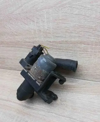BMW 3 E36 Coolant heater control valve 1387846 1147412052