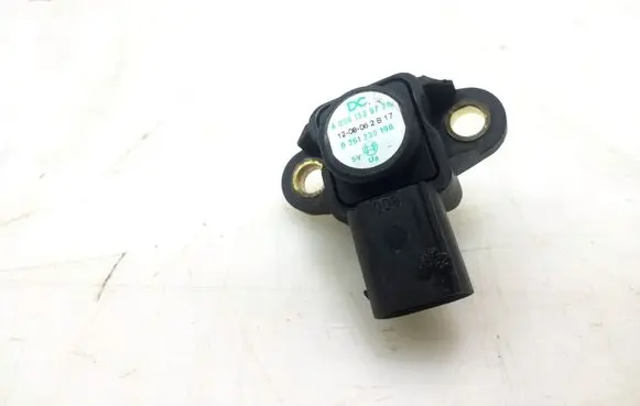 Mercedes-Benz CLS C218 X218 Air pressure sensor A0061539728