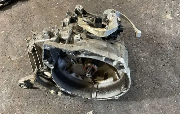Ford Focus Manual 6 speed gearbox KV6R7002AHB 260821113638