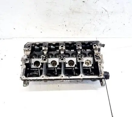 Volkswagen PASSAT B5.5 Engine head 038103373r