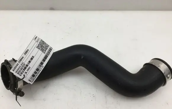 Audi A4 S4 B7 8E 8H Intercooler hose/pipe 8E0145737F