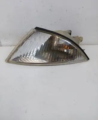 Mitsubishi Carisma Front indicator light
