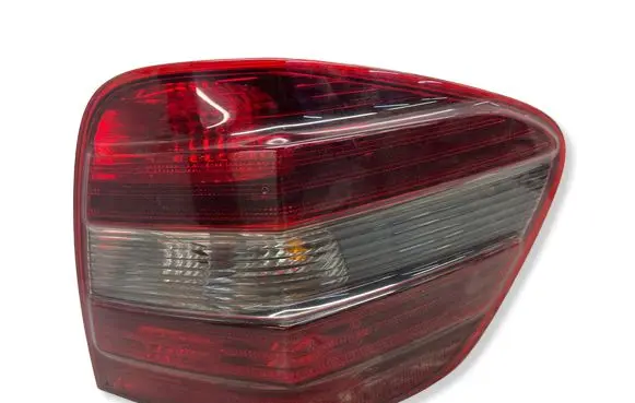 Mercedes-Benz ML W164 Rear/tail lights 404102R