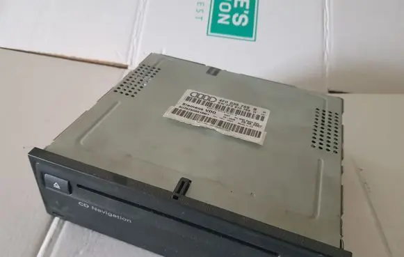 Navigation unit CD/DVD player
