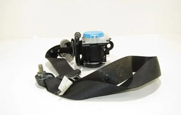Mazda 6 Front seatbelt 305257810