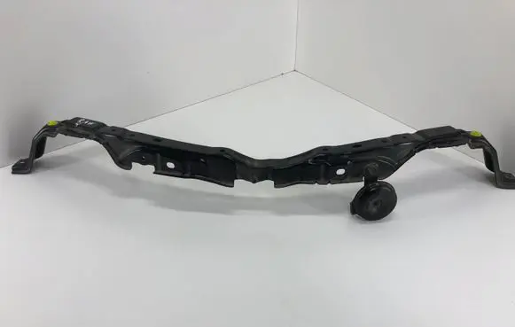 Toyota RAV 4 (XA40) Top upper radiator support slam panel 8652020300