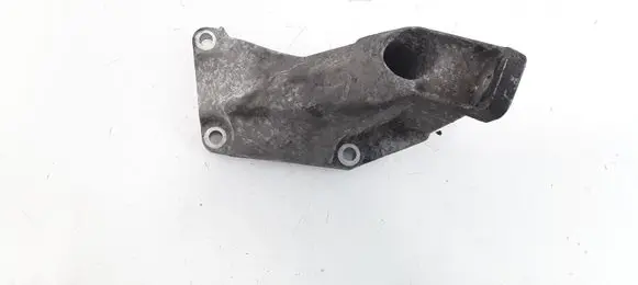 Volkswagen PASSAT B5.5 Engine mounting bracket 8D0199307P
