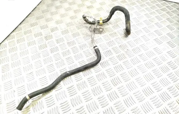 Nissan Qashqai Engine coolant pipe/hose 04011611