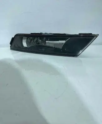 Skoda Superb B8 (3V) Fog light set 3V0941700OE