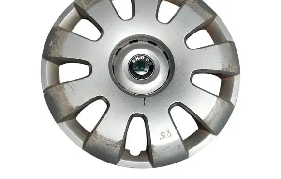 Skoda Octavia Mk2 (1Z) R15 wheel hub/cap/trim 1Z0601147