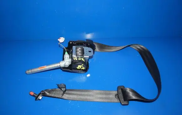 Volvo V60 Middle seatbelt (rear) 39823326