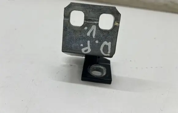 Maserati Ghibli Front door upper hinge 
