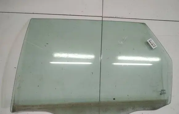 Nissan Primera Rear door window glass AS2