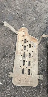 Nissan Navara D23 Fuel tank bottom protection brak