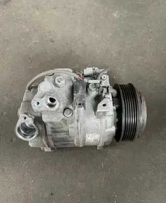 BMW X5 F15 Air conditioning (A/C) compressor (pump) 6805070