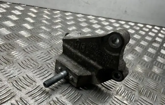 Ford S-MAX Gearbox mounting bracket AG917M125DA AG917M125