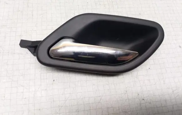 BMW 5 E39 Rear door interior handle 8226049