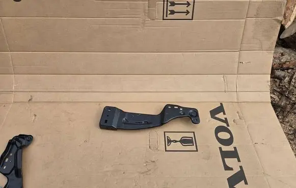 Peugeot 307 Side radiator support slam panel 9823980280